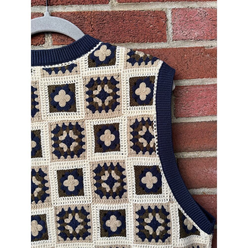 WESC Crochet Sweater Vest Size S Navy Cream Granny Square Knit Boho Unisex - Picture 10 of 11